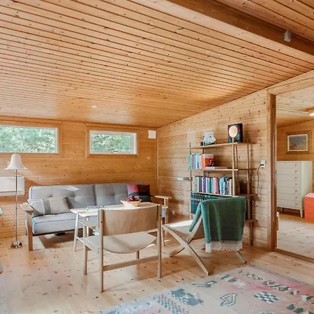 Beautiful In With Kitchen Holiday home *